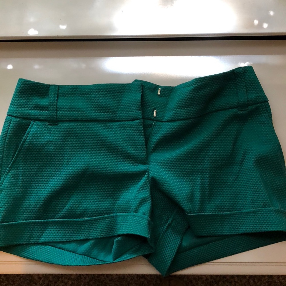 Maurice’s Textured and Cuffed Shorts- Green